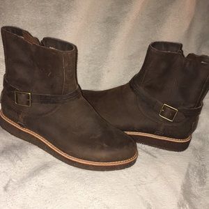 All leather brown ankle boots